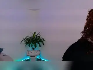 Xlovecam Sex Chat of Drikka