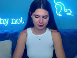 Xlovecam Nude Webcam of ViollinaLove