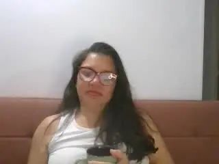 Xlovecam Live Porn of EstelaHot