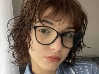 Xlovecam Free Live Porn of ErynAttridge