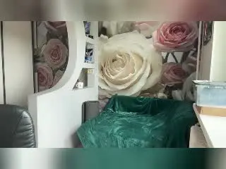 Xlovecam Live Porn of SandaHayslett