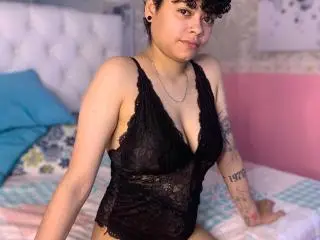 Xlovecam Live Sex Cam of SashaVenom