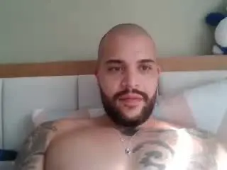 Xlovecam Free Live Porn of MedellynDark
