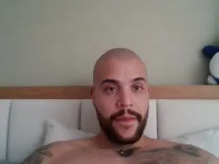 Xlovecam Sex Cam of MedellynDark