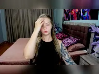 Xlovecam Adult Webcam of SirenaHardmann