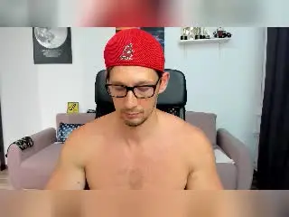 Xlovecam Live Sex of BrutusK