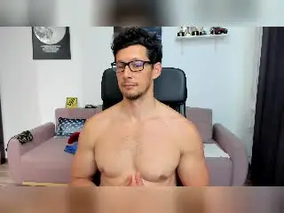 Xlovecam Free Live Porn of BrutusK