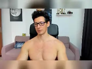 Xlovecam Watch Live Sex Cams of BrutusK