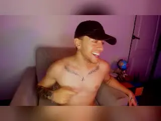 Xlovecam Adult Webcam of JamesColtt