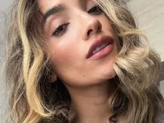 Xlovecam Live Sex of AdharaCooperr