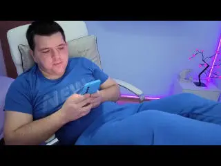 Xlovecam Free Live Porn of JasonJacks