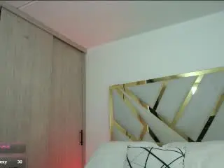 Xlovecam Private Sex Chat of DevinHunter