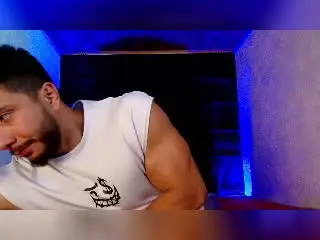 Xlovecam Nude Webcam of ZaneMaverick