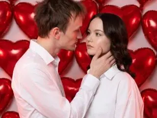 Xlovecam Adult Webcams of WeksaAndOliver