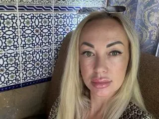 Xlovecam Live Porn of MysteryLaddy