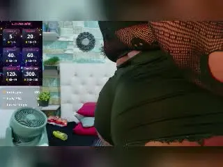 Xlovecam Live Sex Cam of SkylerNaomi